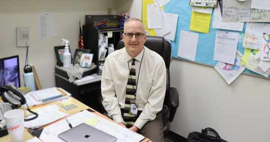 Scott Mazour in his final weeks as principal for Cedar Hollow Elementary.